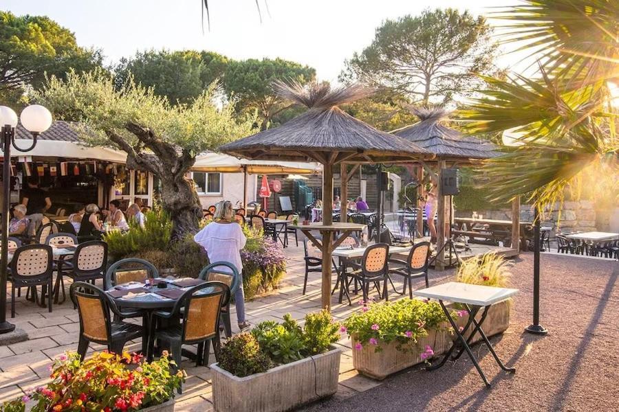 Mobile Home 6-Pers Camping Lei Suves-Cotes D'Azur-Including Airco Рокбрюн-сюр-Аржан Экстерьер фото
